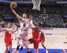 赛后芝加哥公牛备战足总杯，队长鼓劲细节曝光，媒体盛赞，资深球员宣示担当的简单介绍