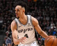 包含NBA季后赛冲刺阶段再迎强敌，圣安东尼奥马刺防线松动，主帅态度：质疑声仍在，资深球员宣示担当的词条