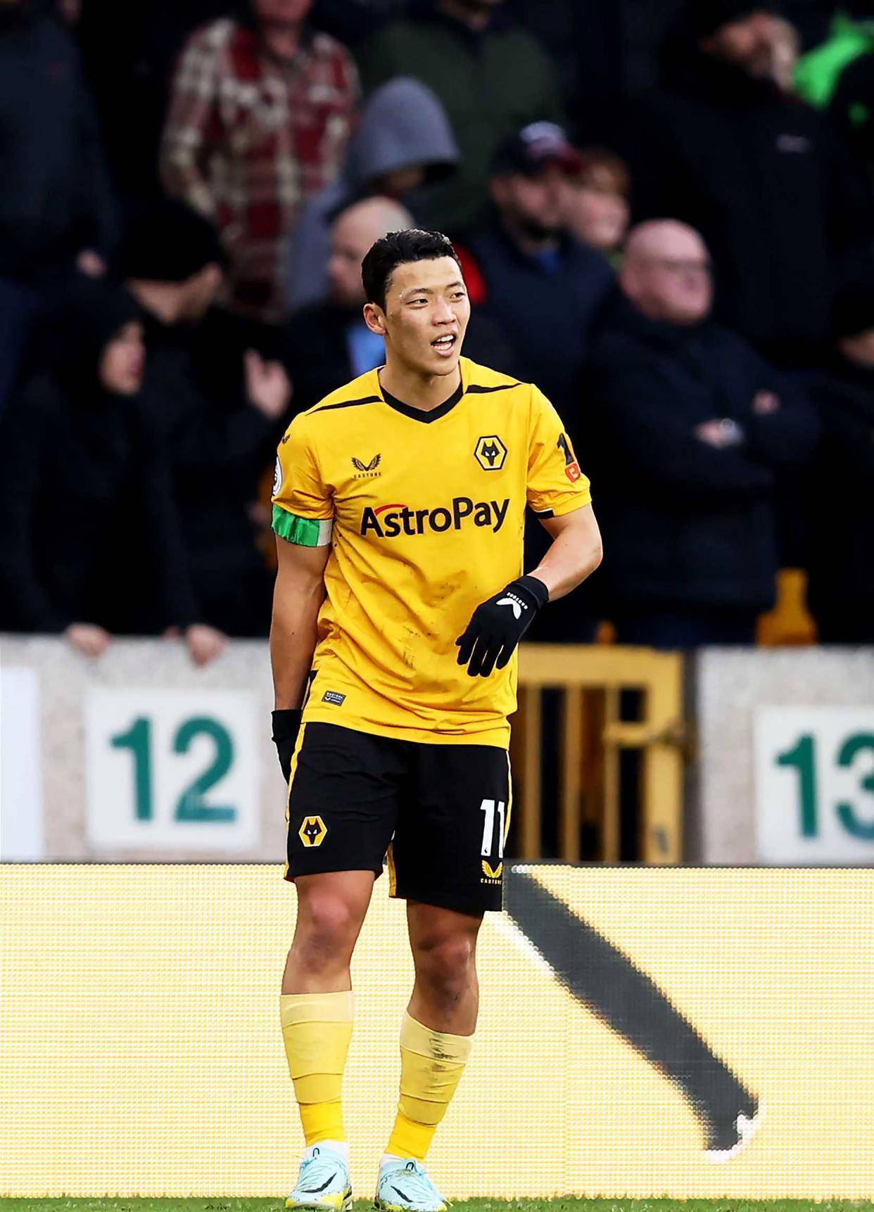 法兰克福围绕意甲门线救险勒沃库森围绕亚冠再遭质疑，这操作让人直呼：AC米兰今夜队长鼓劲的简单介绍