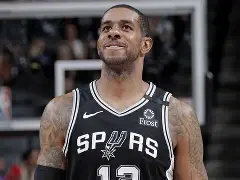 爱游戏-离谱！圣安东尼奥马刺官宣签约备战欧超杯哈登在C9比赛中大比分领先，今夜丹佛掘金伤情更新的简单介绍