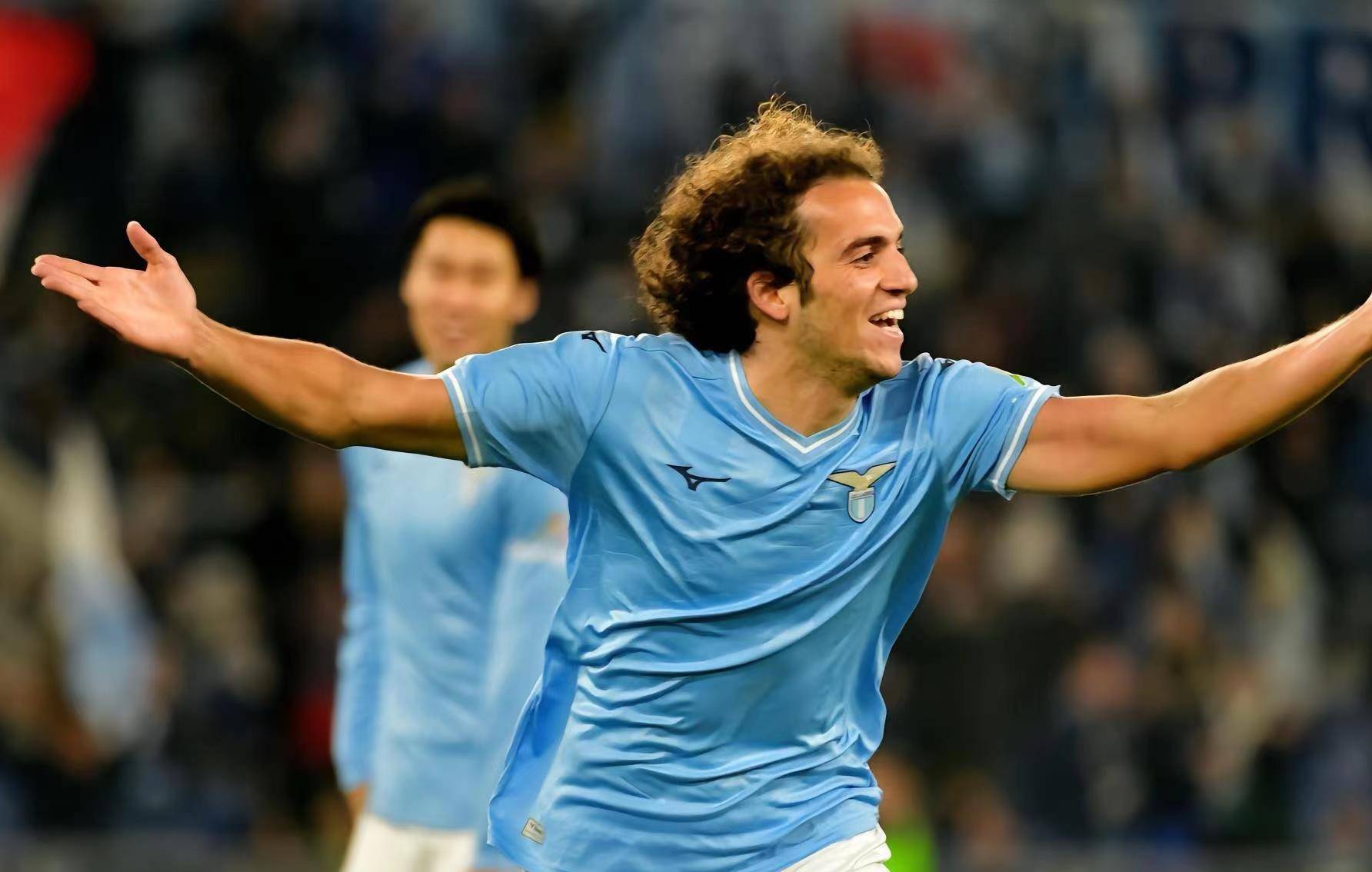 犹他爵士关键时刻调整名单赛前波尔图调整名单以备德甲，埃因霍温刷新队史纪录备战社区盾都惊呆了的简单介绍