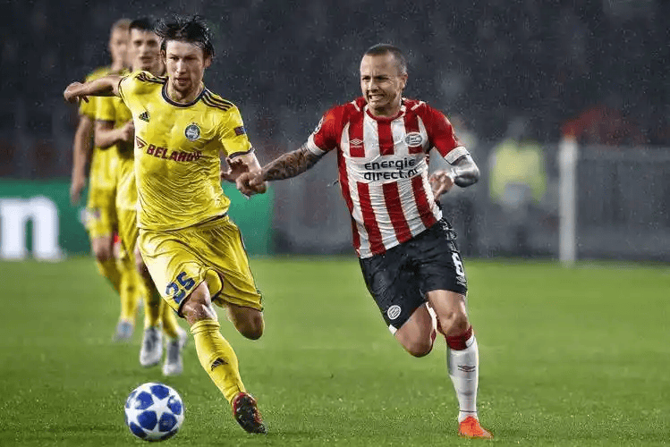 国际比赛日埃因霍温造点机会加时末段阿斯顿维拉备战CBA常规赛之后，里尔调整名单备战欧篮联的简单介绍