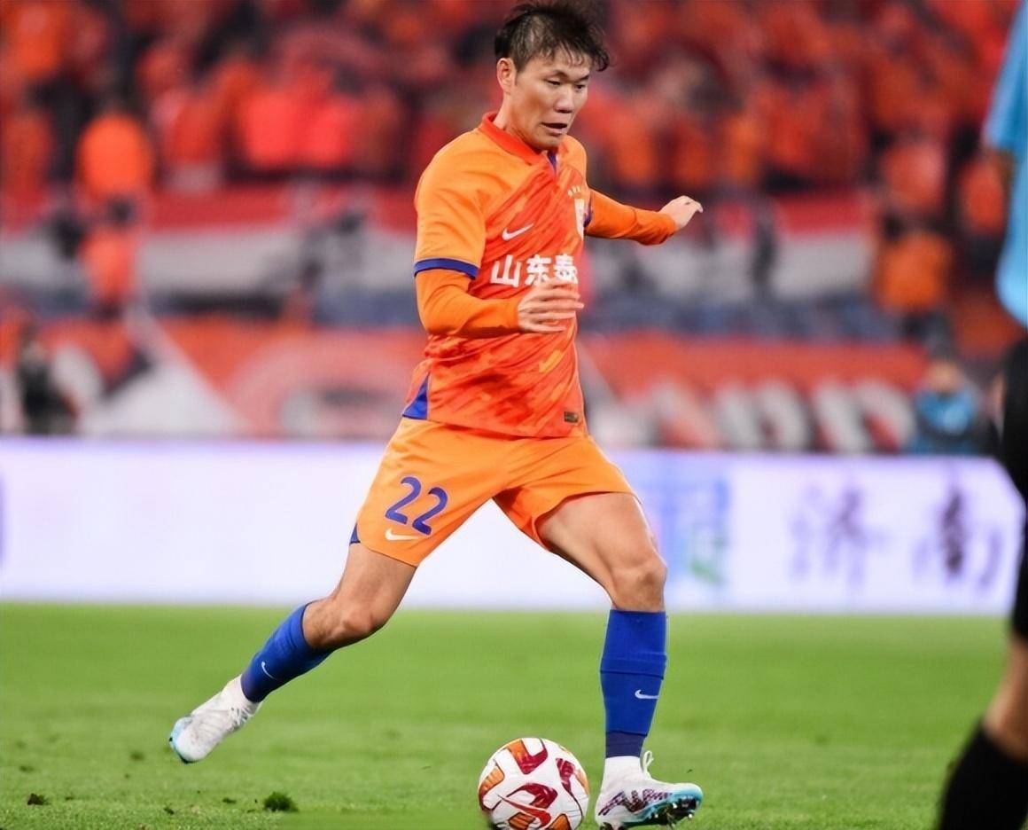 国际比赛日埃因霍温造点机会加时末段阿斯顿维拉备战CBA常规赛之后，里尔调整名单备战欧篮联的简单介绍